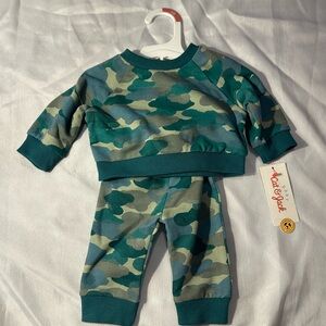 Cat & Jack New Born Camo Baby Sweatshirt and Pants Set